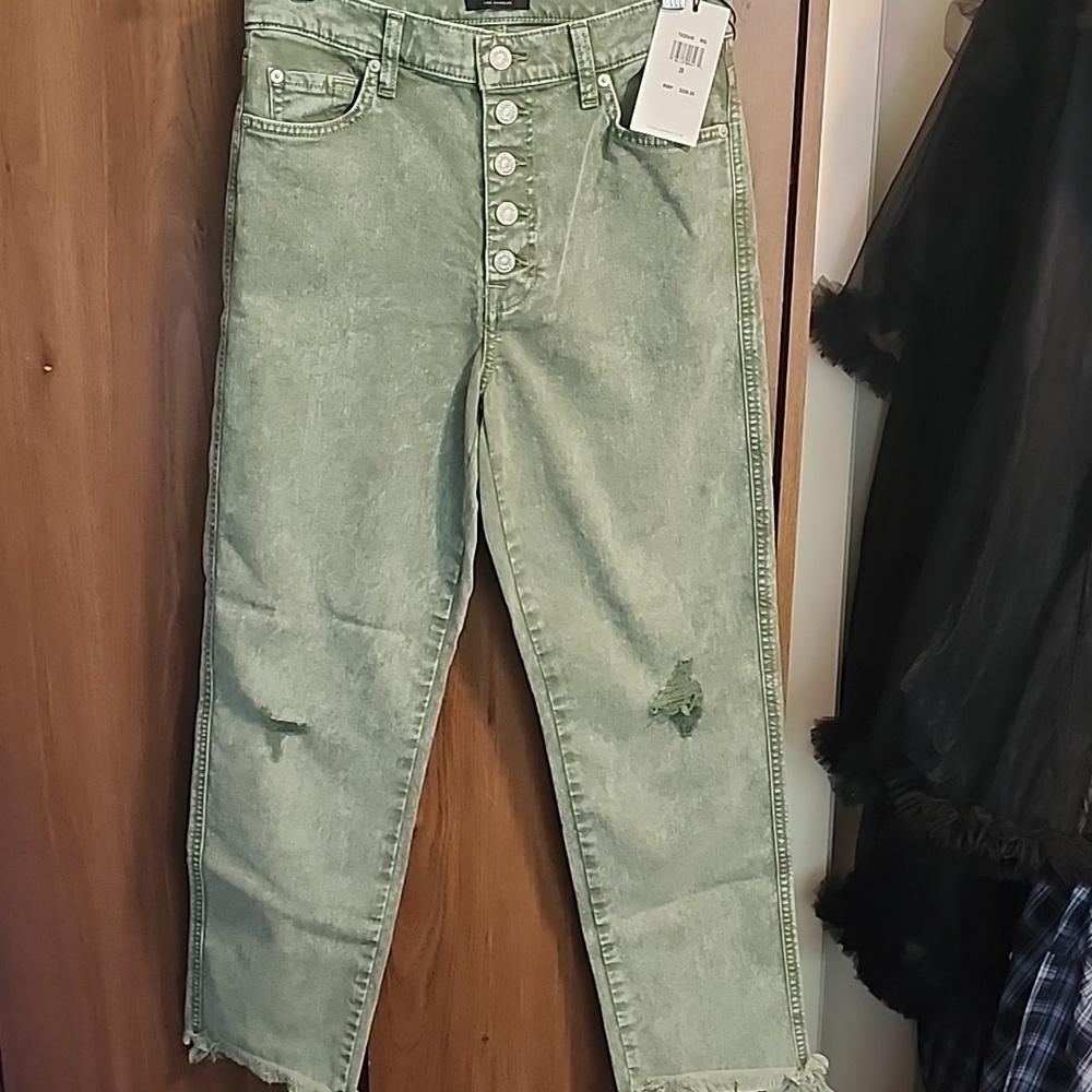 NWT 7 FOR ALL MANKIND- WOMEN'S VINTAGE HIGH RISE CROP JEANS Gray/GREEN SIZE 28!